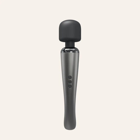 Stimulateur Megawand Silver de Dorcel vu de face, sextoy haut de gamme au design élégant, idéal pour une stimulation externe intense, disponible sur la boutique Oh My God'Z.