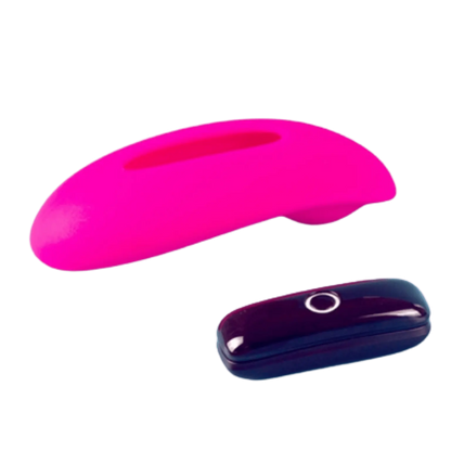 Vue latérale du stimulateur clitoridien Candy avec télécommande, idéal pour des moments intimes à distance grâce à la connexion Bluetooth. Disponible chez Oh My God'Z.
