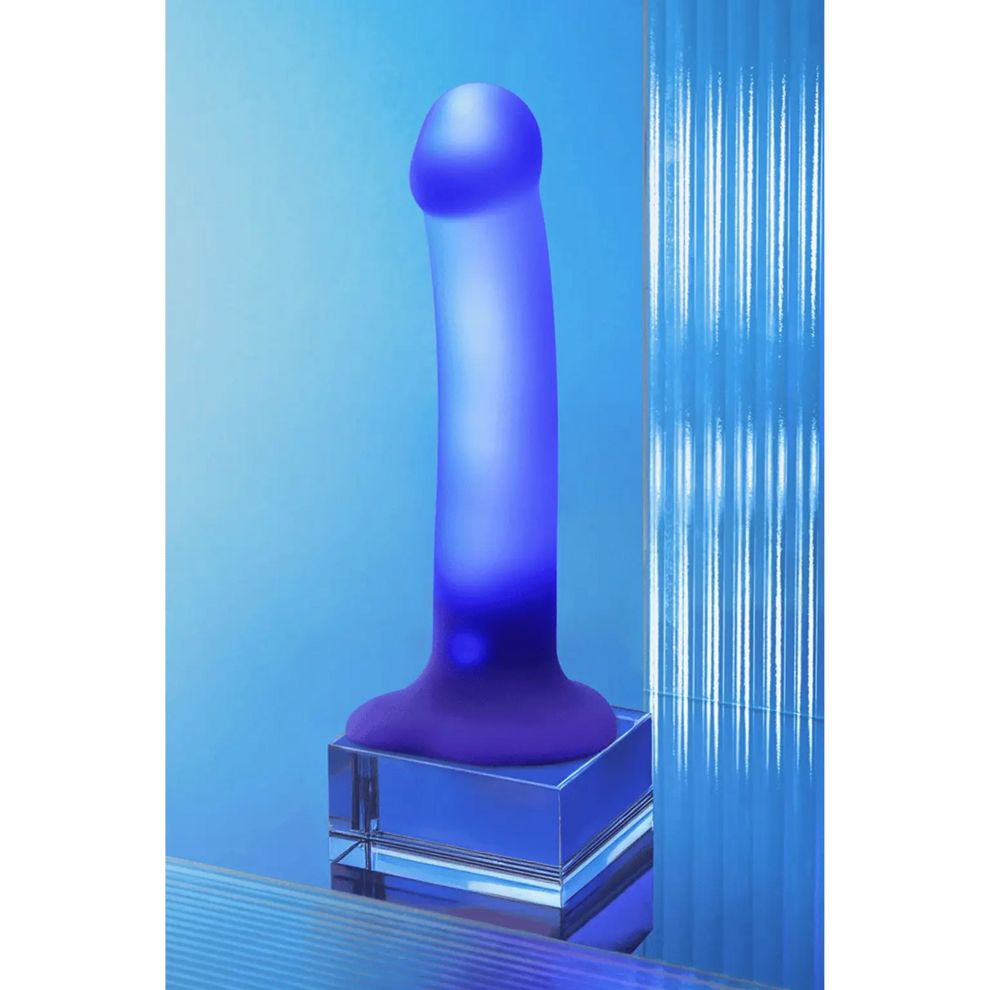 Dildo lumineux violet STRAP ON ME Oh My God'Z