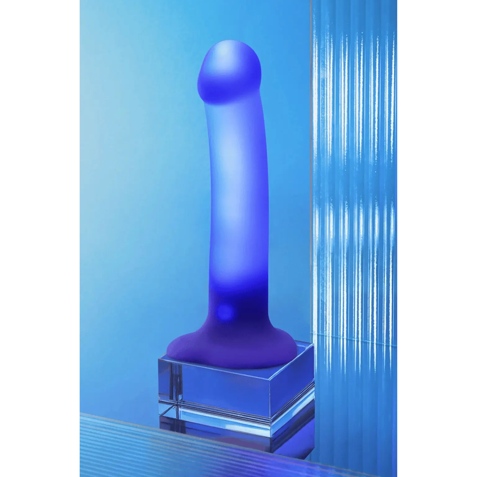 Dildo lumineux violet STRAP ON ME Oh My God'Z