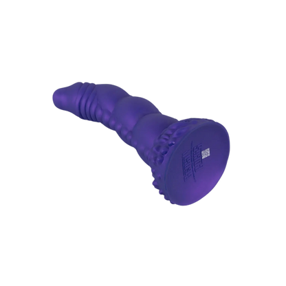 Base du gode Demon of Desire – Beasty Cocks avec ventouse ultra-fixante. Disponible sur Oh My God'Z, ce sextoy fantasy garantit une utilisation polyvalente grâce à son ancrage solide et sa texture stimulante en silicone ultra-doux.