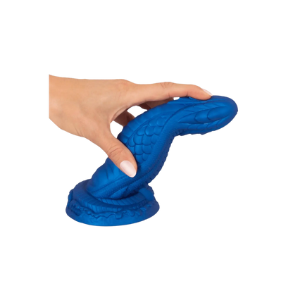 Gode Symbiont Tease – Beasty Cocks en silicone flexible et texturé, disponible sur Oh My God'Z. Sa forme incurvée et sa base ventouse offrent une utilisation polyvalente et des sensations inédites, inspirées des créatures symbiotiques.