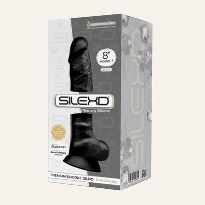 Packaging du gode réaliste noir SilexD modèle 1 de 20 cm, en silicone premium thermo-réactif avec technologie à mémoire de forme, présenté dans son coffret original. Produit distribué par Oh My God'Z, spécialiste des sextoys haut de gamme et innovants.