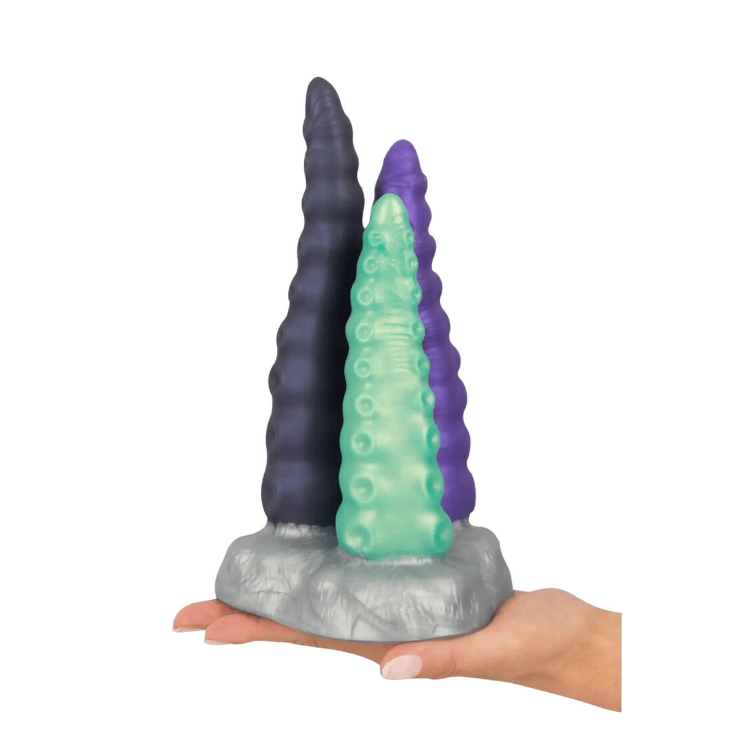 Gode réaliste et texturé Dragonfly de Mythical Mates, disponible sur Oh My God'Z. Ce jouet intime en silicone souple et sécurisé est conçu pour une expérience sensorielle inédite. Son design fantasy aux détails sculptés ravira les amateurs de sensations nouvelles.