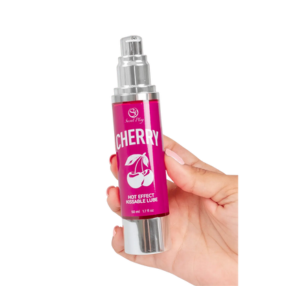 Lubrifiant chauffant Cherry Secret Play en application, expérience douce et chaleureuse – Oh My God’Z