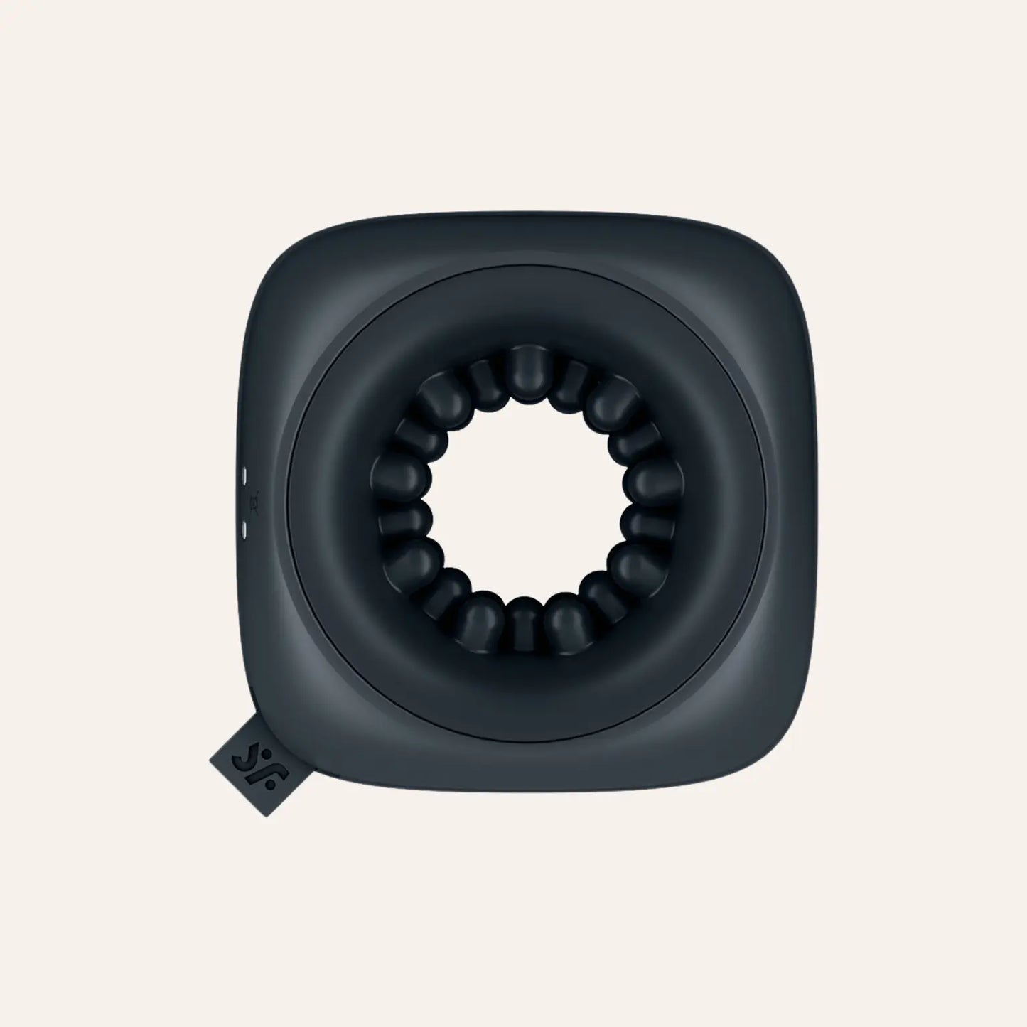 Vue frontale du Ring Stroker, un masturbateur compact et ergonomique en silicone doux. À retrouver dans la collection haut de gamme de Oh My God'Z.