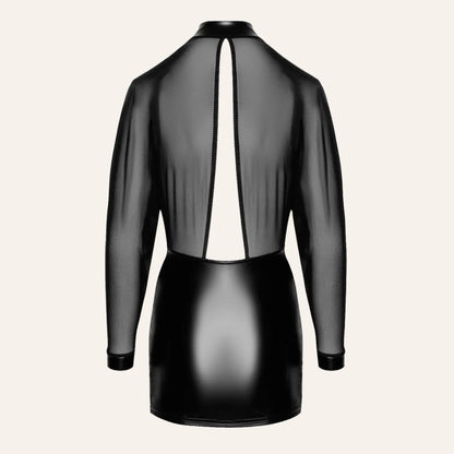 Vue arrière de la mini robe Opium F348 en wetlook et tulle par Oh My God'Z, une pièce de lingerie sexy haut de gamme idéale pour les amateurs de tenues érotiques raffinées. Transparence audacieuse et design fendu pour une séduction sans compromis.