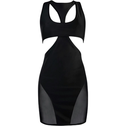 Modèle portant la robe moulante noire V-10619 par Axami, posant avec confiance. Disponible chez Oh My God'Z, cette robe noire est idéale pour mettre en valeur votre silhouette avec élégance.