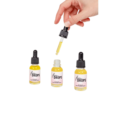 Texture soyeuse du sérum intime Fem Drops Secret Play en application – Oh My God’Z
