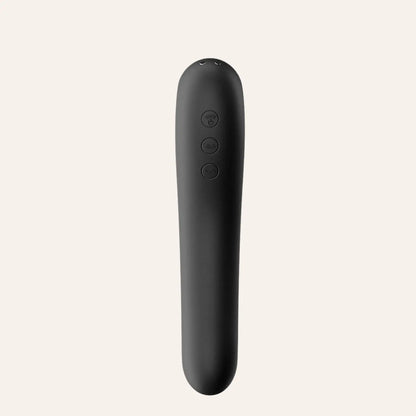 Vue arrière du sextoy Satisfyer Dual Kiss, montrant ses boutons de commande discrets et intuitifs – parfait pour une stimulation personnalisée, disponible chez Oh My God'Z, spécialiste des jouets intimes haut de gamme.