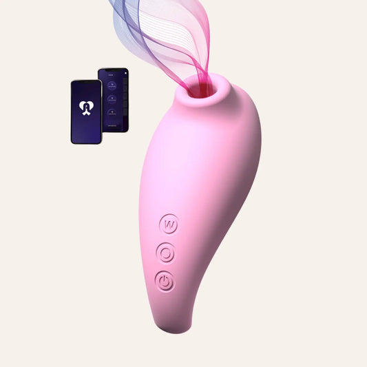 Stimulateur connecté Révelation d'Adrien Lastic, en silicone rose, avec onde de succion visible et application mobile affichée sur écran, proposé par la boutique Oh My God'Z pour une stimulation clitoridienne de luxe.