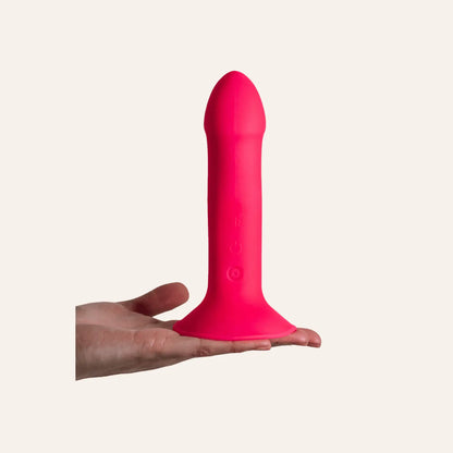 Vibromasseur double densité Hitsens 2, en silicone souple, rouge vibrant, avec base ventouse pratique. Disponible chez Oh My God'Z pour des sensations intenses et ergonomiques.