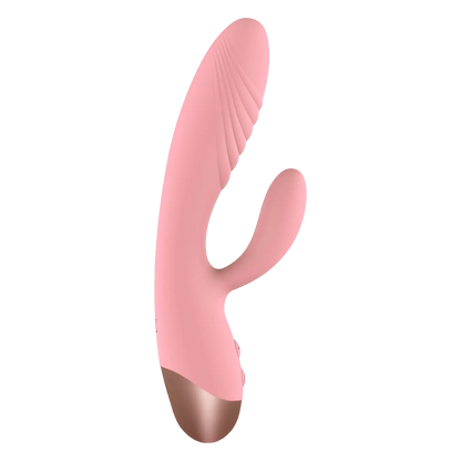Gros plan sur le Vibromasseur Rabbit Elali Wooomy, affichant ses commandes intuitives pour un contrôle optimal de la stimulation clitoridienne et du point G. Sextoy haut de gamme chez Oh My God'Z.