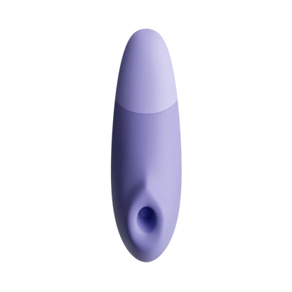 Vue frontale du Womanizer Enhance violet, embout stimulant clitoridien breveté, expérience sensorielle unique signée Womanizer chez Oh My God'Z.
