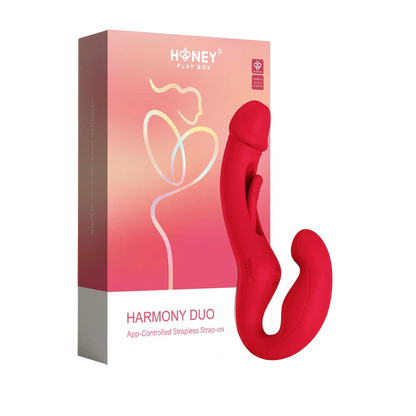 Harmony Duo strap-on vibrant rouge avec emballage rose Honey Play Box et deux parties - Oh My God'Z